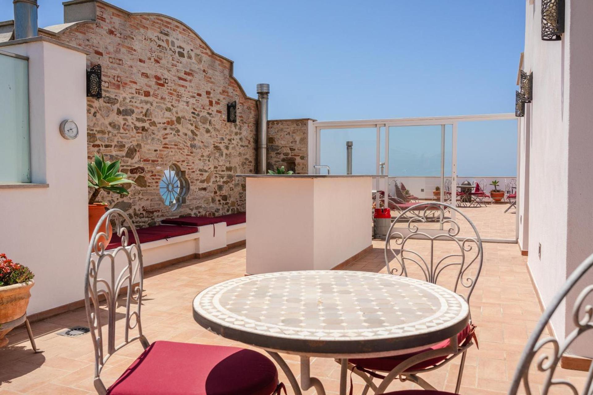 Apartamentos La Residencia Tarifa Exterior photo