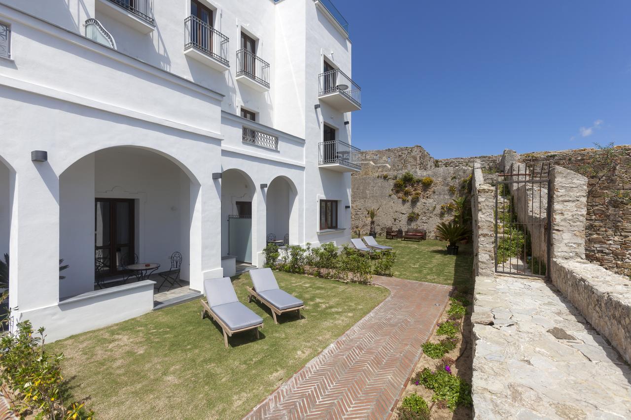 Apartamentos La Residencia Tarifa Exterior photo